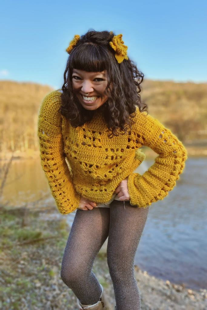 How to crochet sunflower hair clips